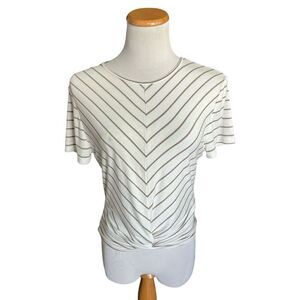 NWT Womens J.O&Co Striped Taupe Chevron Stripe Twist Front Tee Shirt - Sz L